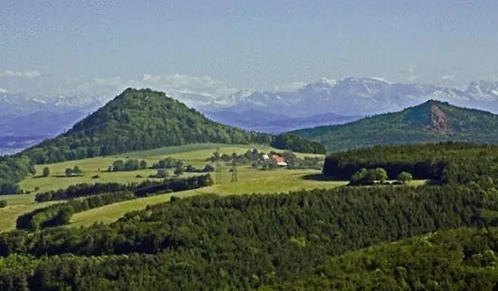 Hegaustern Konukevi *